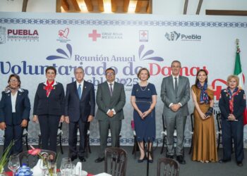 Recibe MariElise Budib el nombramiento como presidenta honoraria del Voluntariado de Damas de la Cruz Roja Mexicana
