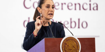 Sheinbaum niega impacto financiero y refuerza la UIF por lavado de dinero