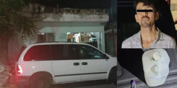 Detienen a hombre que amenazó a su esposa con incendiar su casa en Monterrey