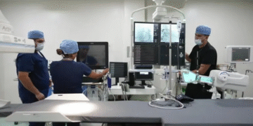 Inaugura Sheinbaum primera sala pública de hemodinamia en Baja California Sur