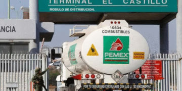 Existencia de MiPymes peligra por deudas de Pemex, alerta Coparmex