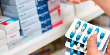 Claudia Sheinbaum señala a farmacéuticas por retraso en entrega de medicamentos