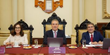 Aprueba Cabildo solicitar al Congreso del Estado autorización para llevar a cabo la concesión de paraderos en la capital