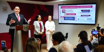 Benefició Cabeza de Vaca con contratos a los Carmona, denuncia Salud