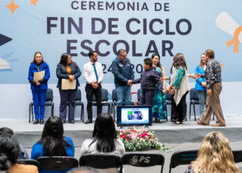 Reafirma Ricardo Moreno compromiso con la inclusión de niñas y niños autistas
