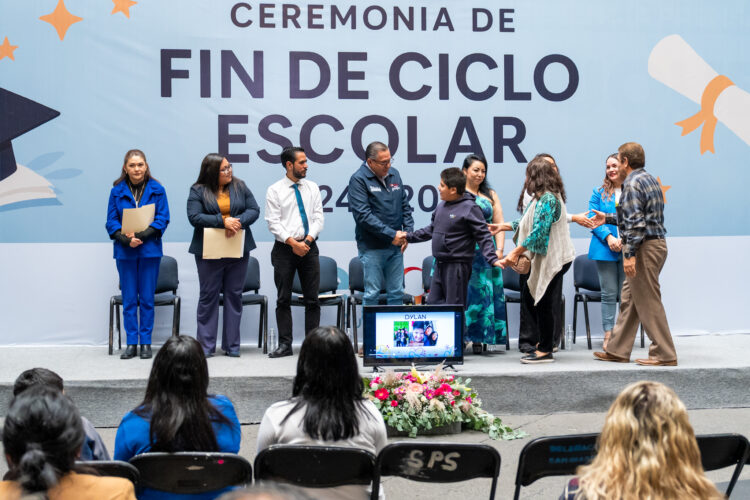 Reafirma Ricardo Moreno compromiso con la inclusión de niñas y niños autistas