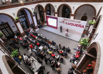 Da a conocer Ricardo Moreno su salario en un ejercicio de máxima transparencia