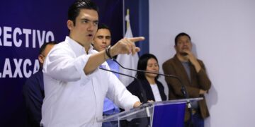 Reforma electoral pondrá en riesgo la democracia: PAN