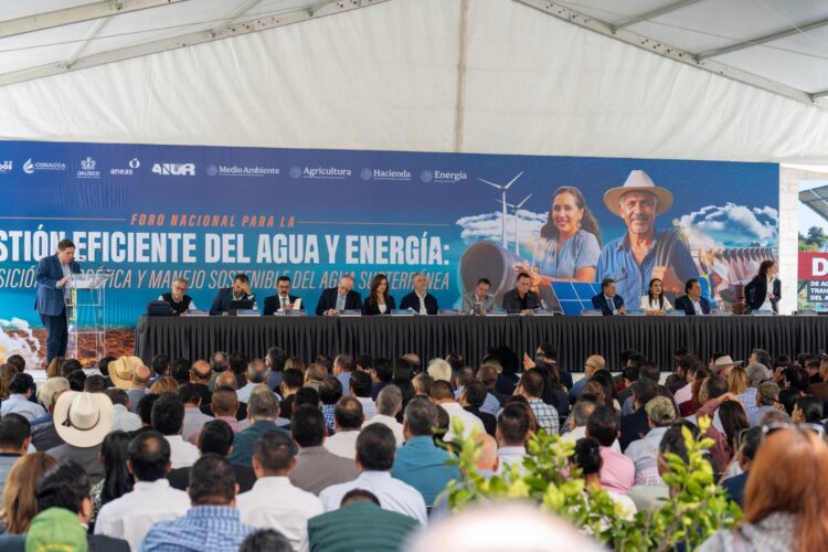 Ramírez Cuéllar plantea decálogo para lograr justicia hídrica y transición energética