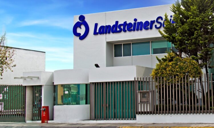 Con deuda millonaria y más de 400 juicios, Landsteiner Scientific conserva contratos públicos
