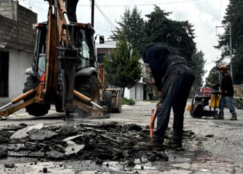 Responde Gobierno municipal de Toluca a la ciudadanía con trabajos de bacheo