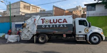 Retira Servicios Públicos de Toluca tiradero clandestino