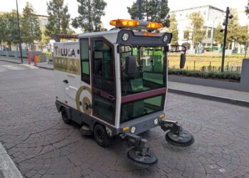 Limpian barredoras eléctricas más de 28 toneladas de basura en Toluca