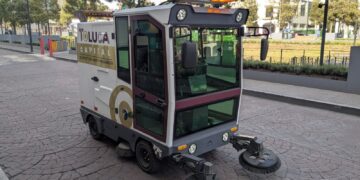 Limpian barredoras eléctricas más de 28 toneladas de basura en Toluca