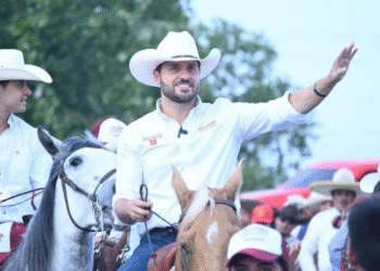 Tras pleito con reportera, alcalde de Piedras Negras se hace el antidoping