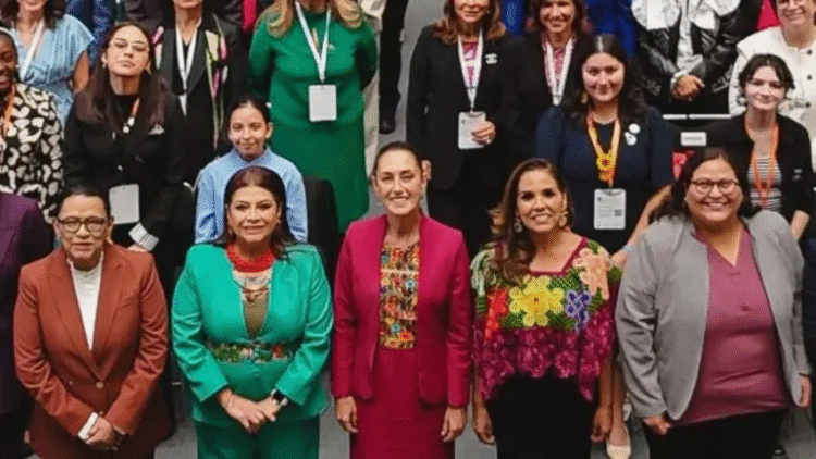 ‘Es tiempo de mujeres en México y en el mundo’, dice Sheinbaum
