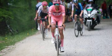 Isaac del Toro fuera del Top 10 en la Clásica de Hamburgo 2025