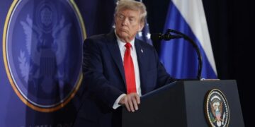 Trump dice que Zelenski puede acabar la guerra «casi de inmediato» si descarta Crimea y la OTAN