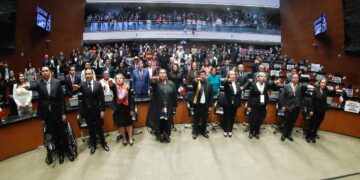 Concluye  sesión en el Senado tras seis horas de toma de protestas de 875 jueces, ministros y magistrados