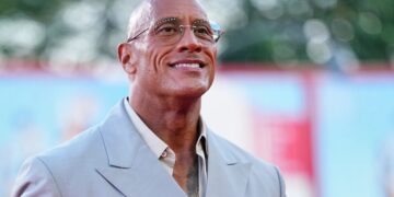 ¡15 minutos de aplausos! Dwayne Johnson, ‘La Roca’, llora al ser ovacionado en Venecia