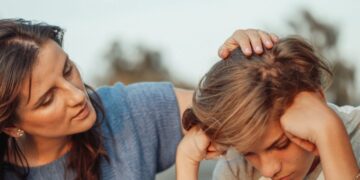 Conversación con los padres aumenta 33.9% el pensamiento crítico