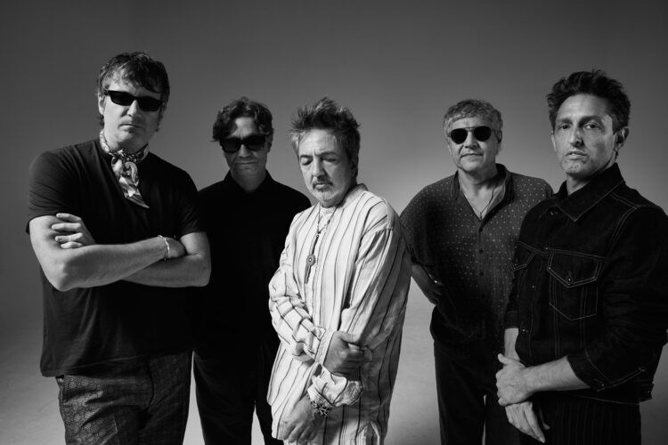 Babasónicos reafirma su reinado en el rock latinoamericano con nueva canción y diez auditorios nacionales llenos