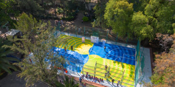 De parques olvidados a lugares de juego y cuidado: un modelo que cambia la ciudad