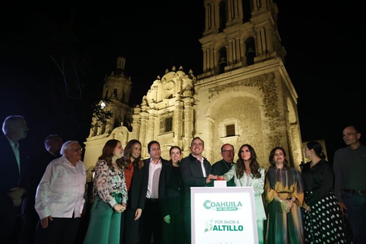 Iluminan Iberdrola México y el Gobierno de Coahuila la Catedral de Santiago Apóstol