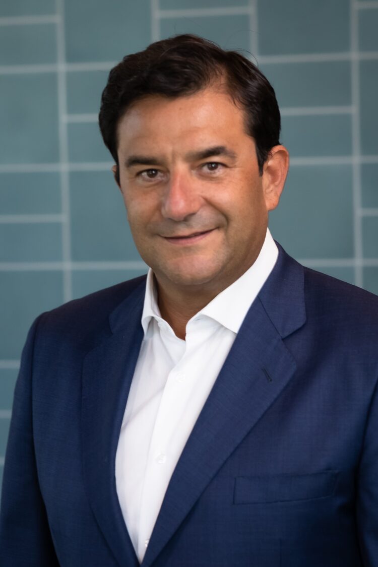 NetApp, líder por Gartner® en el Cuadrante Mágico™ 2025 para plataformas de almacenamiento empresarial