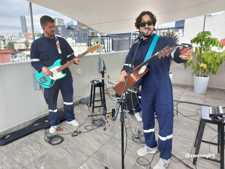 Okills enciende la intimidad en Playhaus y prepara la fiesta de los 10años de américa supersónica en el foro Indie Rocks