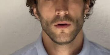 El actor Roberto Romano es acusado por un primo; le reclaman 3 millones de pesos
