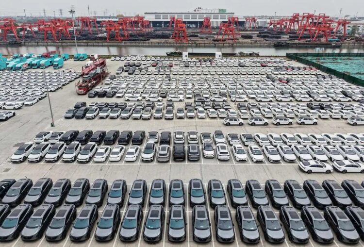 México espera ‘consideración’ de EU ante aranceles a vehículos pesados