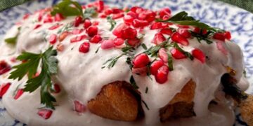 Chef José Sanchéz de Chapulín celebra septiembre con chile en nogada y helado de nogada
