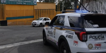 Estudiantes del CCH Sur marchan a Rectoría en memoria de Jesús Israel, joven asesinado