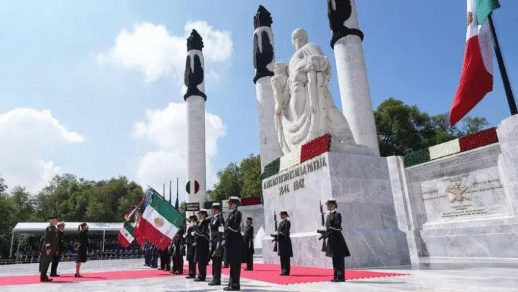 México inicia sus fiestas patrias con reivindicación de las mujeres