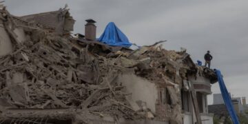 Rusia lanza misiles y drones sobre Kiev y deja al menos cuatro muertos