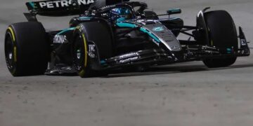 George Russell triunfa en Singapur sobre Verstappen y McLaren