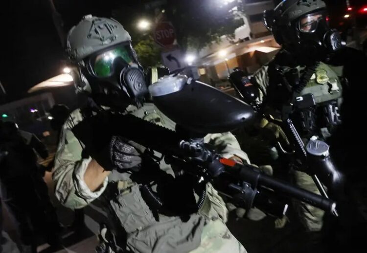 Gobierno de Trump declara ciudades de EU como ‘zona de guerra’