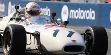 Honda celebra 60 años de su primera victoria en F1 con una emotiva exhibición en México