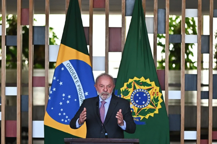 Lula confirma que se presentará para disputar un cuarto período presidencial en Brasil