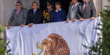 Toluca se suma al Desfile Cívico-Militar por el 215 Aniversario de la Independencia de México