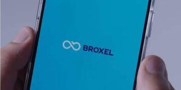 Contratos millonarios y solicitudes de devolución marcan la relación entre Broxel y la CDMX