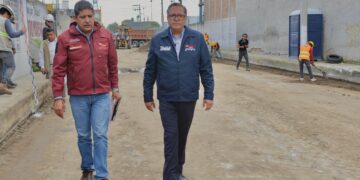 Supervisa Ricardo Moreno aplicación de concreto ecológico en avenidas de Toluca