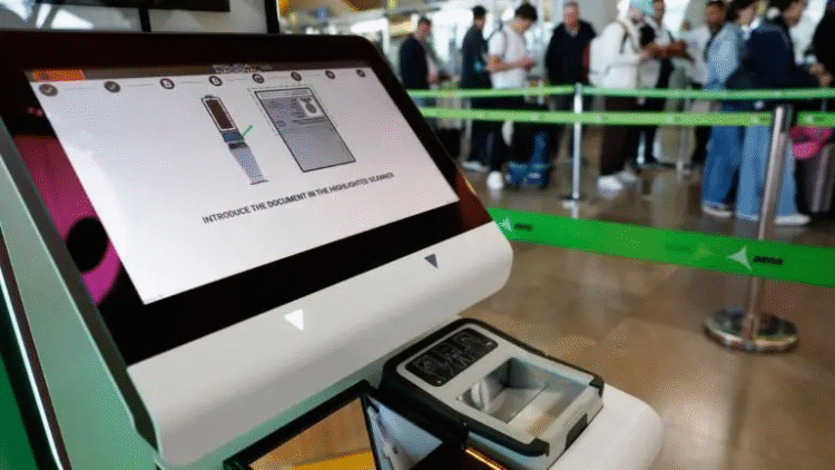 Unión Europea: Inicia nuevo sistema digital de control fronterizo para extranjeros