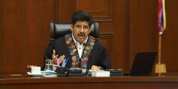 Ministro presidente de la SCJN critica retroactividad en reforma a Ley de Amparo