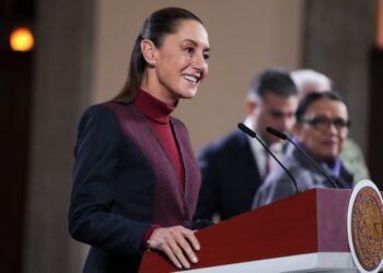 Sheinbaum, a favor de adelantar consulta de revocación de mandato presidencial