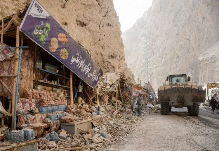 Terremoto de magnitud 6.3 en Afganistán deja 27 muertos