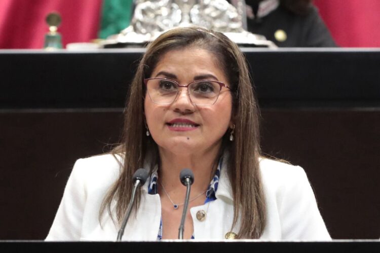 Impulsan iniciativa para garantizar tratamiento y suministro de medicamentos a personas diagnosticadas con cáncer