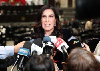 Por haber quedado sin materia, solicitaré oficialmente detener queja contra consejeros del INE por revocación de mandato: Kenia López Rabadán