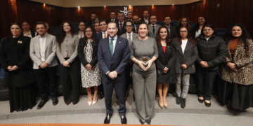 Diálogo cercano con empleadores, necesario para construir un país más próspero: Kenia López Rabadán